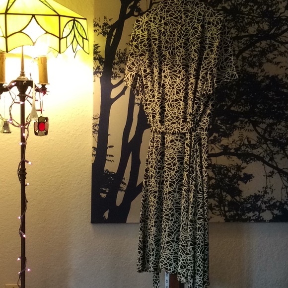 Vintage black & cream squiggles wrap dress size 8 - Picture 3 of 8